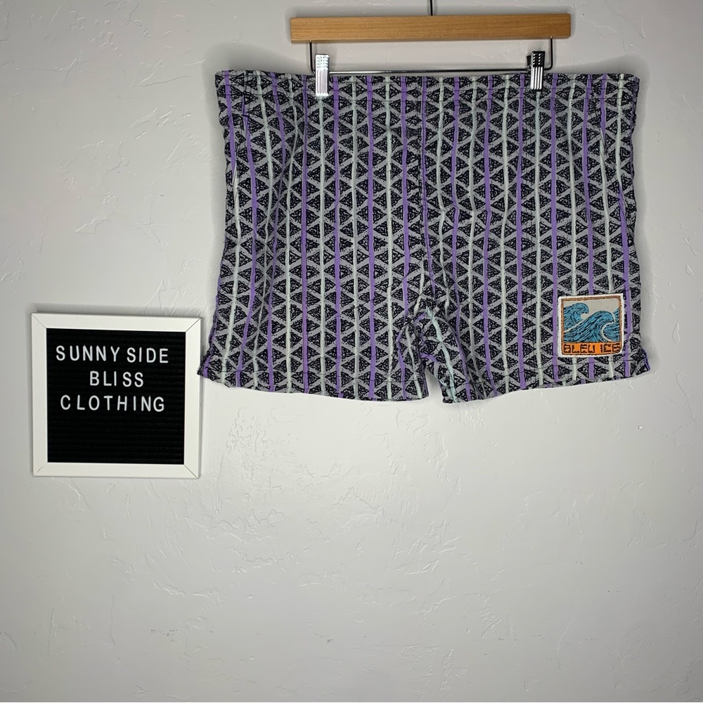 Vintage Bleu Ice Graphic Swim Trunks Men’s Large Purple Black Retro Shorts